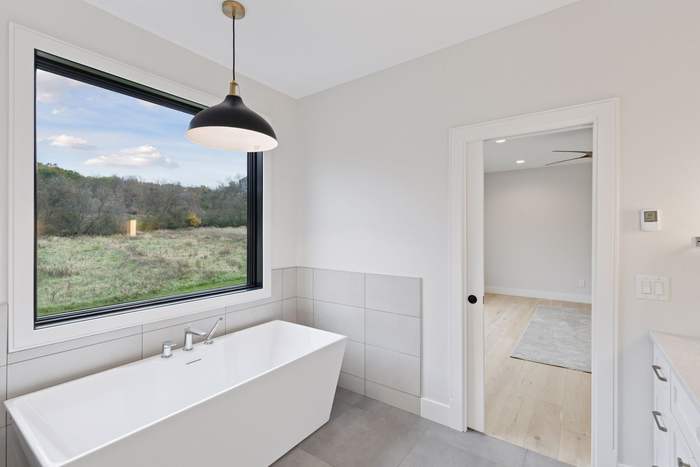 The Eighth — Soaking tub