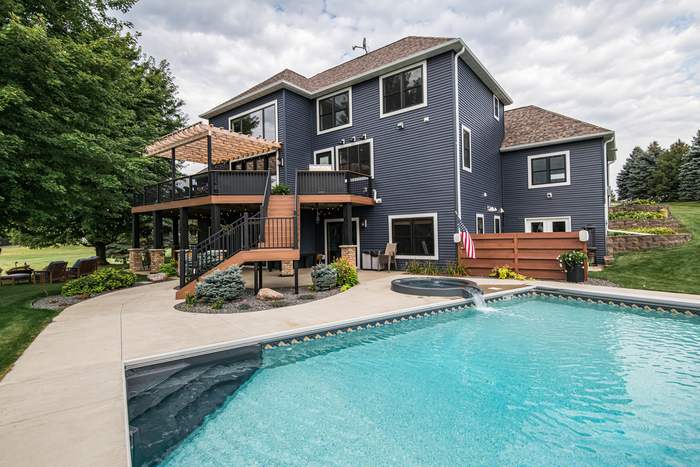 The Kapler — Pool and deck