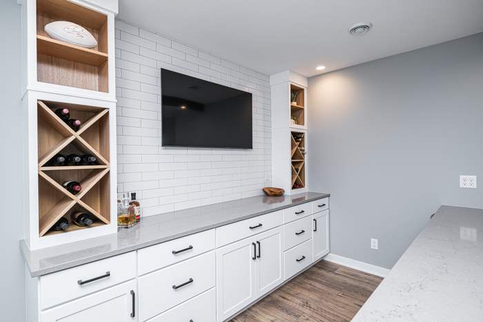 The Quarry Hill — Bar wall